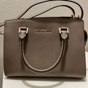 Michael Kors purse